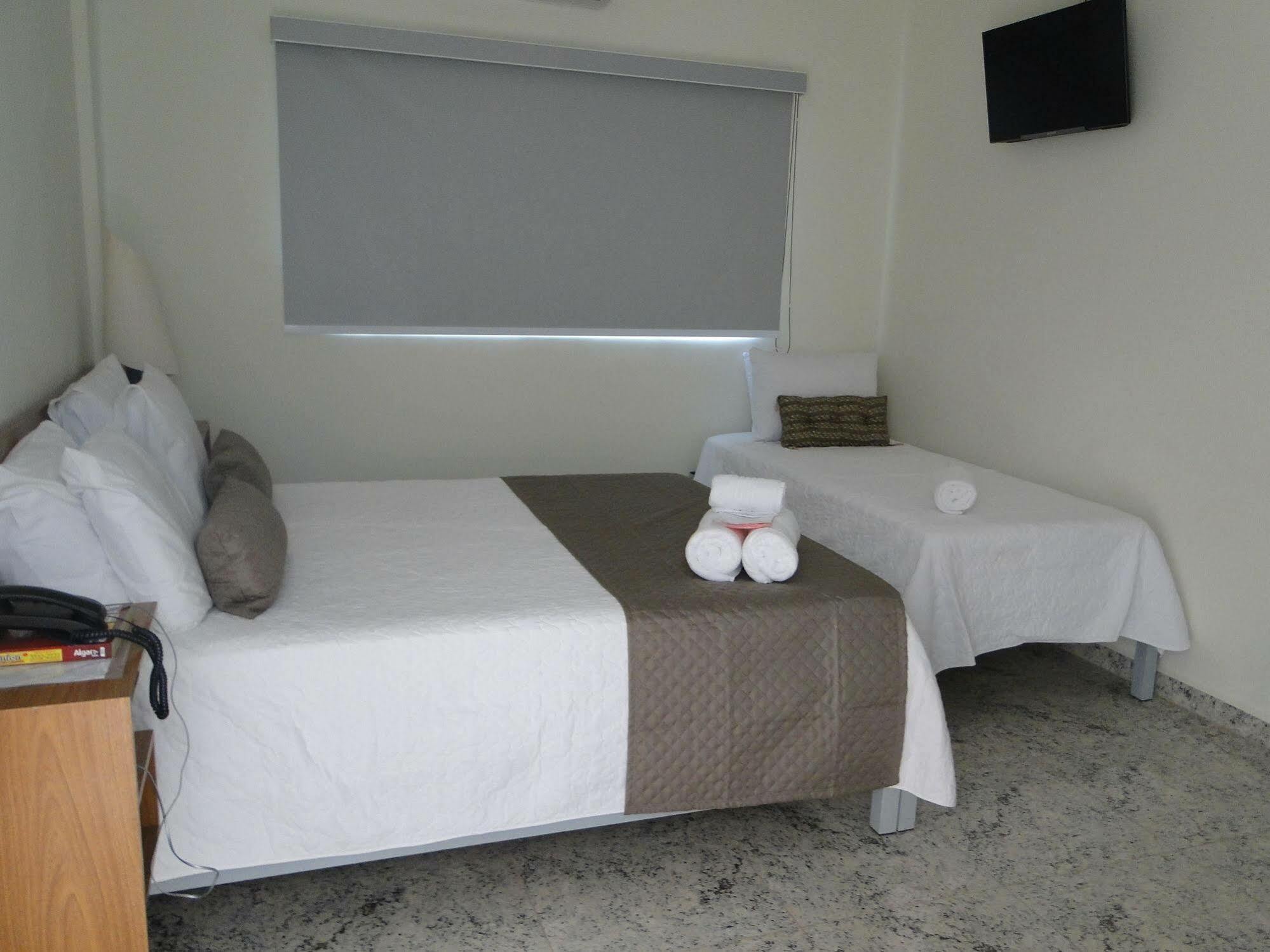 Hotel Flor De Minas อูเบราบา ภายนอก รูปภาพ