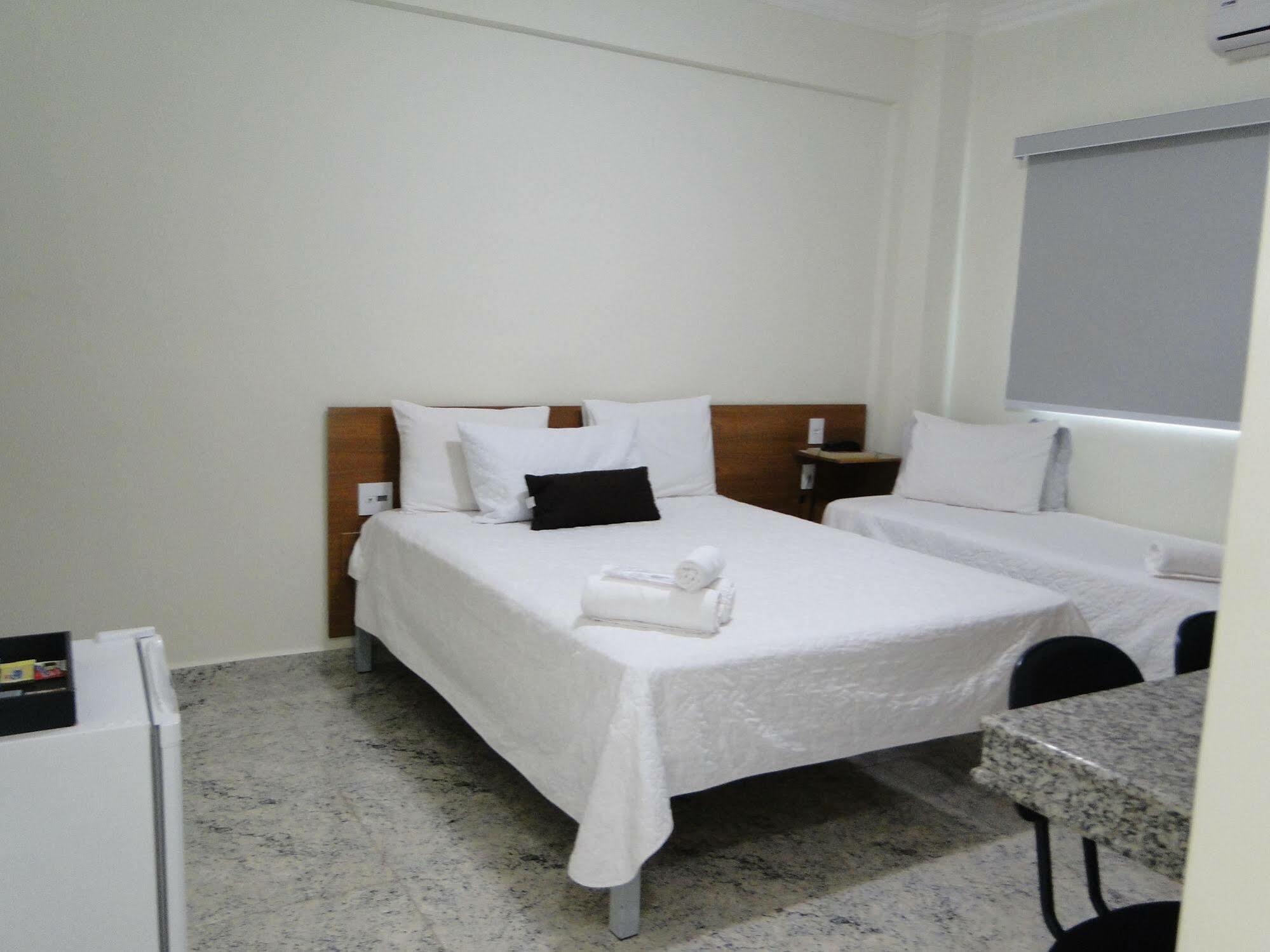 Hotel Flor De Minas อูเบราบา ภายนอก รูปภาพ