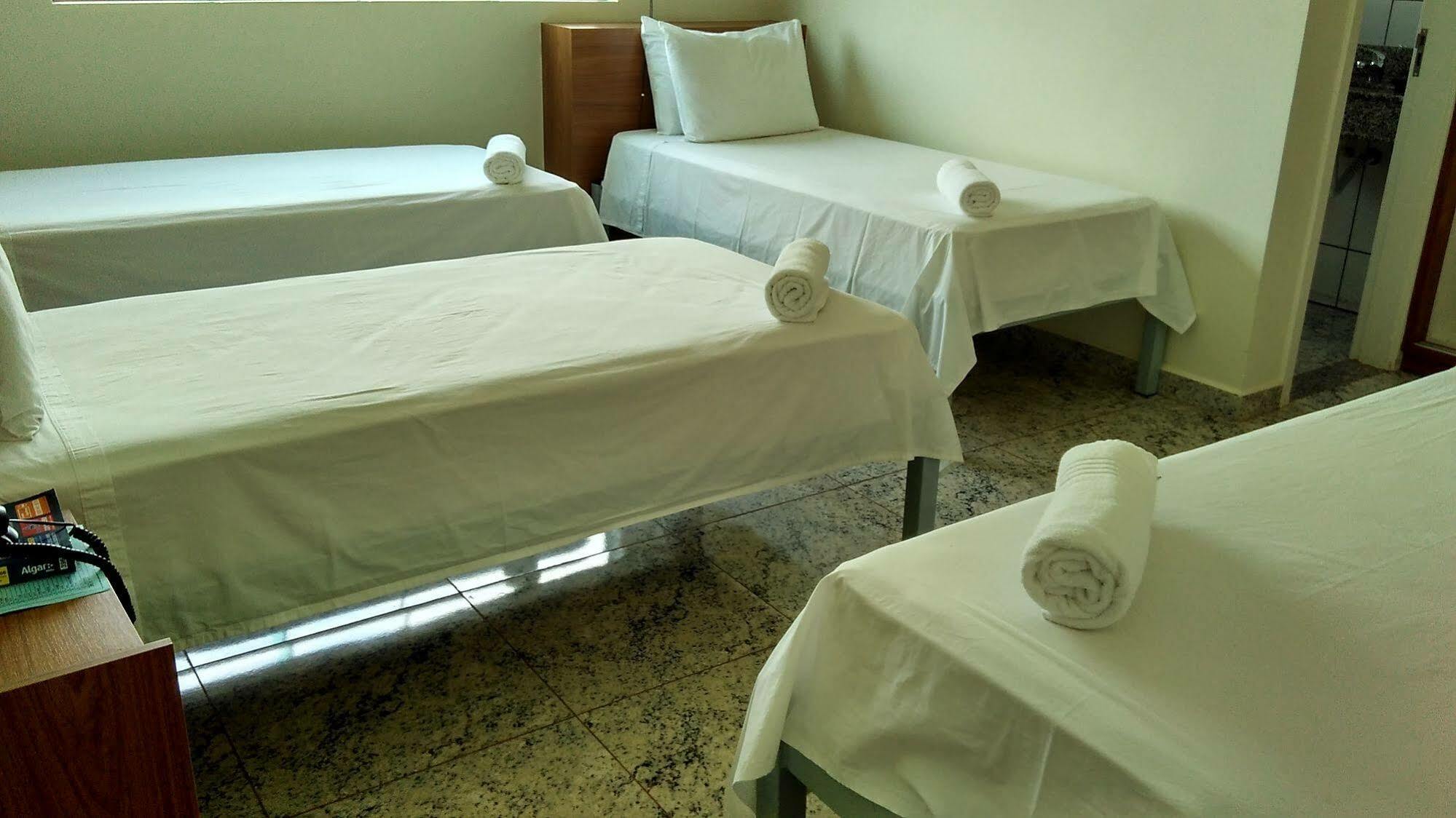 Hotel Flor De Minas อูเบราบา ภายนอก รูปภาพ