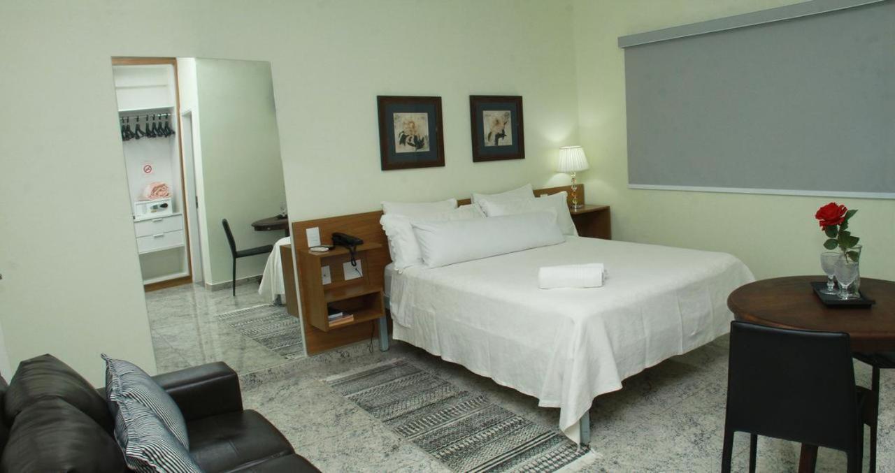 Hotel Flor De Minas อูเบราบา ภายนอก รูปภาพ