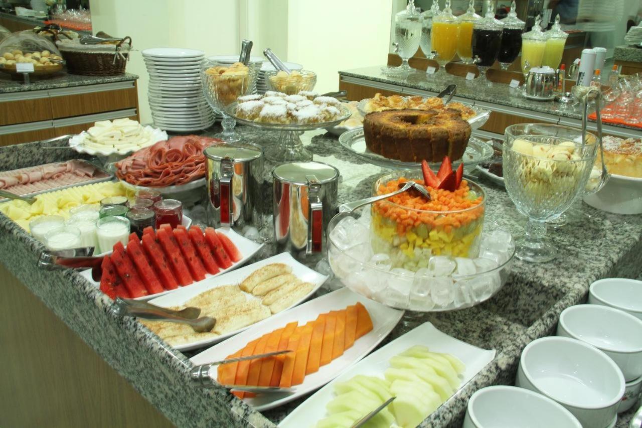 Hotel Flor De Minas อูเบราบา ภายนอก รูปภาพ