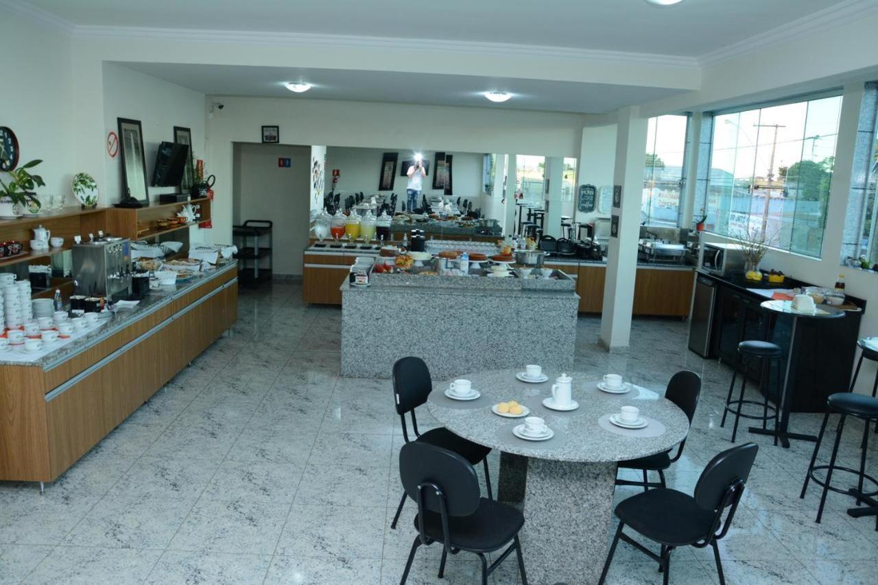 Hotel Flor De Minas อูเบราบา ภายนอก รูปภาพ